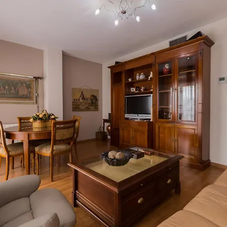 Gracia Suites - Centro y Confort con Parking Gratis-2
